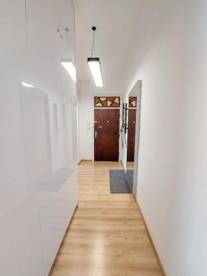 Podtatranskeho Old Town Kosice Apartment ภายนอก รูปภาพ